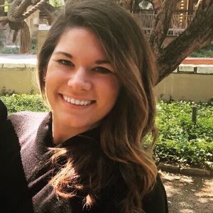 Meet your Posher, Courtney